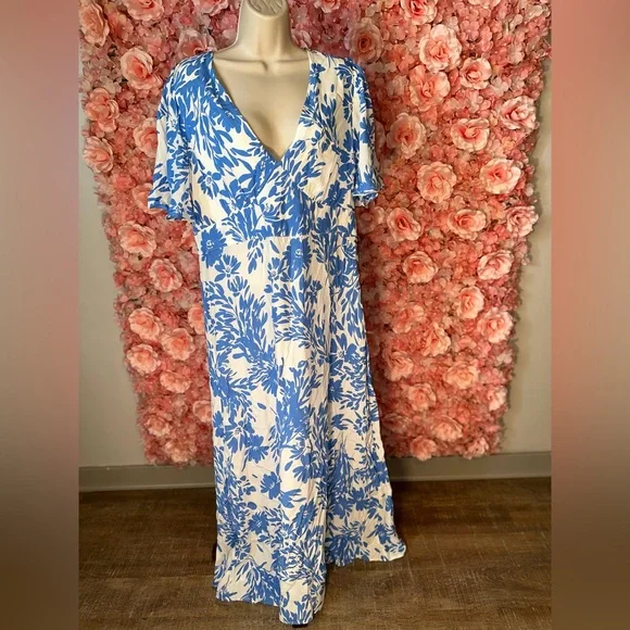NWT a new day (14) Brand New Blue & White Floral Maxi Dress - Picture 1 of 5